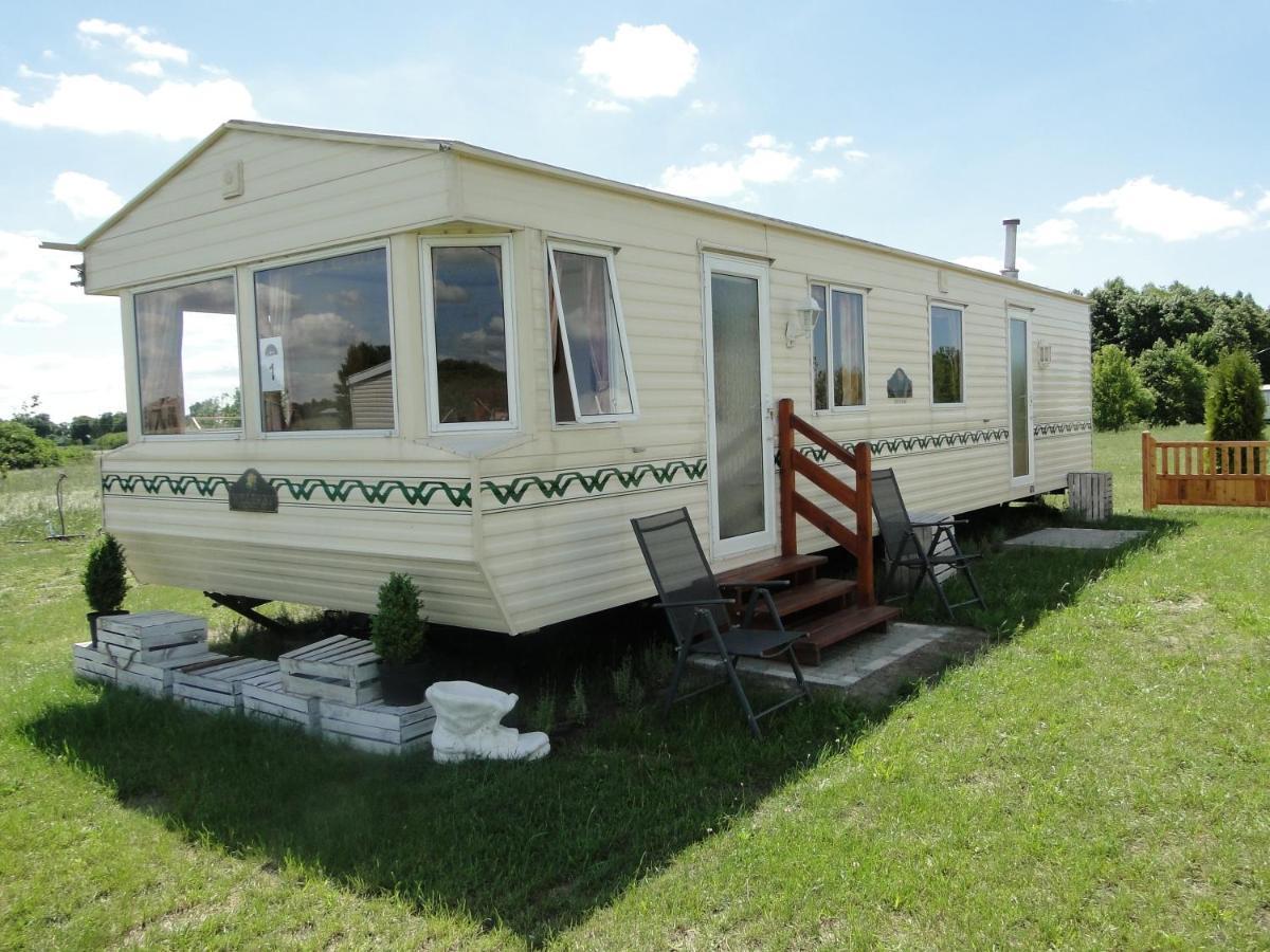 Lary Camping Homes - Domki Dabrowka Гостинин Екстериор снимка